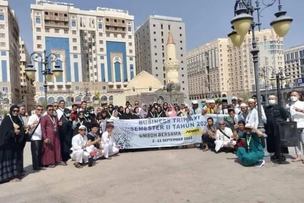 Adira Finance Benefit Umroh